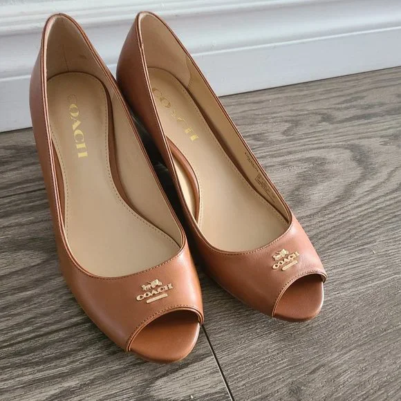 Leather Shoes Coach Women's Shoes Coach Women's Bailey Smooth